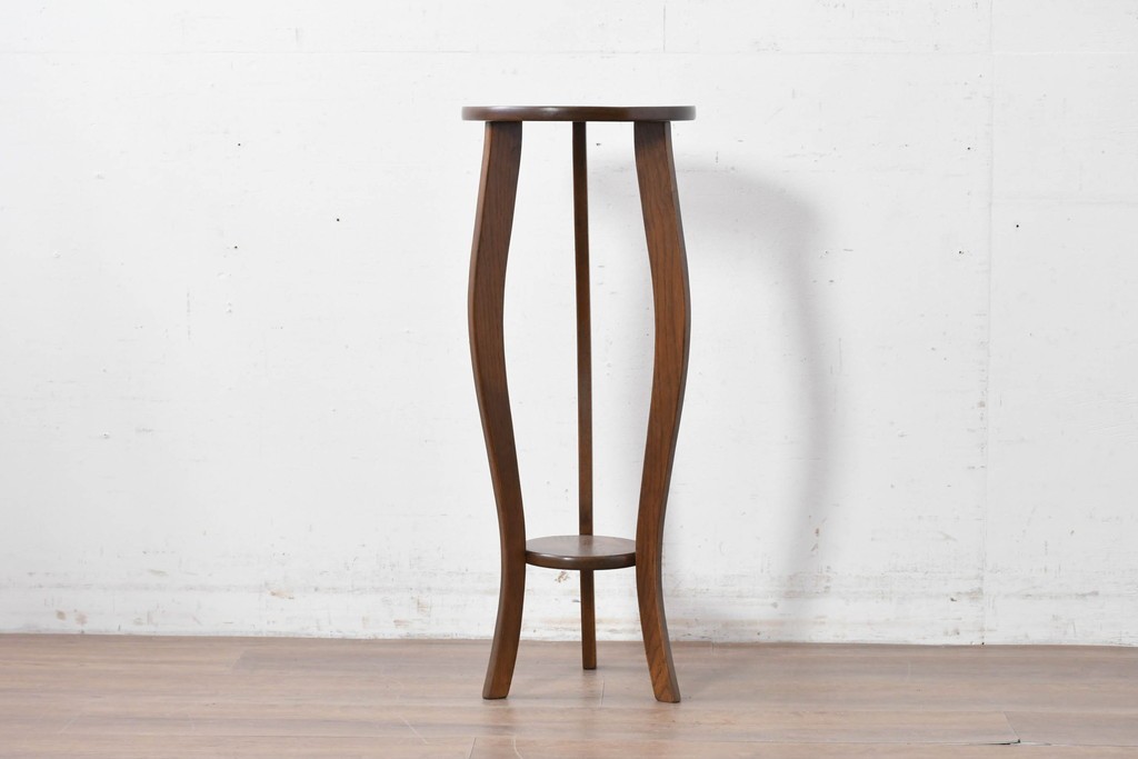 中古　カントリーハウス　優美な曲線脚のサイドテーブル　(R-087237)