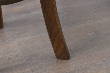 中古　カントリーハウス　優美な曲線脚のサイドテーブル　(R-087237)