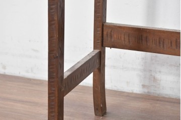 和製ヴィンテージ　軽井沢彫り　桜の彫刻が施された木製テーブル　(R-087239)