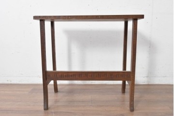 和製ヴィンテージ　軽井沢彫り　桜の彫刻が施された木製テーブル　(R-087239)