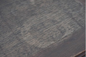 イギリスアンティーク　ソリッドウォールナット　優雅な曲線を描く猫脚のキャビネット　(R-087240)