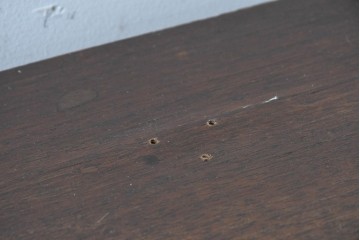 イギリスアンティーク　ソリッドウォールナット　優雅な曲線を描く猫脚のキャビネット　(R-087240)