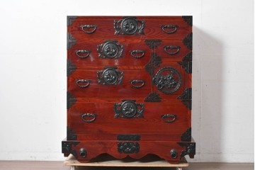 中古　美品　岩谷堂箪笥　特注!　無垢材仕様　欅(ケヤキ)材　重厚な金具の存在感が際立つ木地呂塗りの車箪笥　定価推定約150万円以上　(R-087241)