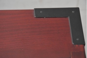 中古　美品　岩谷堂箪笥　特注!　無垢材仕様　欅(ケヤキ)材　重厚な金具の存在感が際立つ木地呂塗りの車箪笥　定価推定約150万円以上　(R-087241)