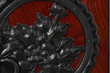 中古　美品　岩谷堂箪笥　特注!　無垢材仕様　欅(ケヤキ)材　重厚な金具の存在感が際立つ木地呂塗りの車箪笥　定価推定約150万円以上　(R-087241)