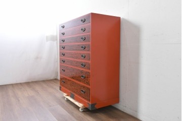 中古　美品　加茂桐箪笥　総漆塗り(朱塗り・根来風漆塗り)の雅な衣装箪笥　定価約150万円　(R-087242)