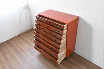 中古　美品　加茂桐箪笥　総漆塗り(朱塗り・根来風漆塗り)の雅な衣装箪笥　定価約150万円　(R-087242)