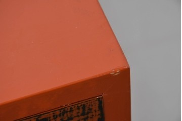 中古　美品　加茂桐箪笥　総漆塗り(朱塗り・根来風漆塗り)の雅な衣装箪笥　定価約150万円　(R-087242)