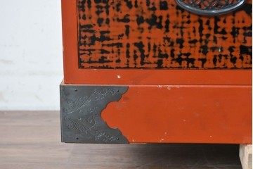 中古　美品　加茂桐箪笥　総漆塗り(朱塗り・根来風漆塗り)の雅な衣装箪笥　定価約150万円　(R-087242)