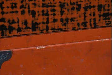 中古　美品　加茂桐箪笥　総漆塗り(朱塗り・根来風漆塗り)の雅な衣装箪笥　定価約150万円　(R-087242)