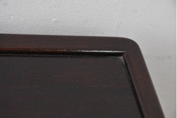 中古　美品　高級指物工芸家具　シタン材　漆塗り　軽やかな格子デザインと品のある佇まいの茶棚　定価約120万円　(R-087243)