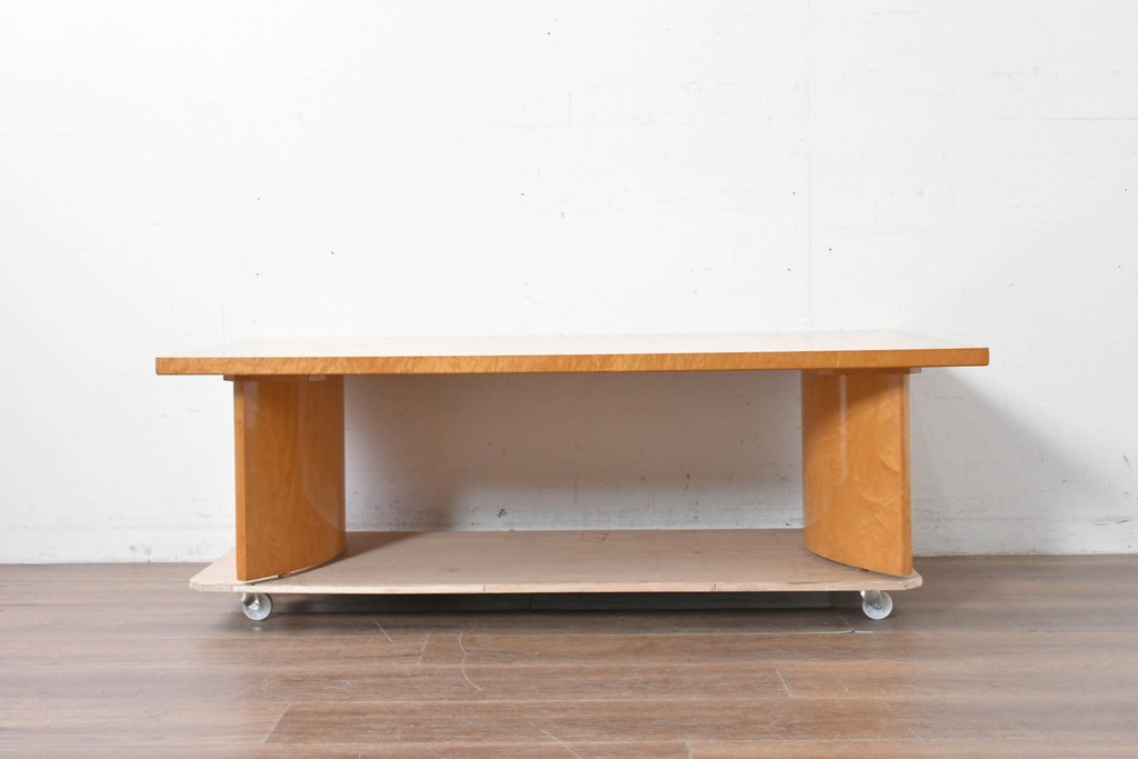 中古　SPLENDOR(スプレンダー)　バーズアイ　曲線脚と杢目の表情を楽しめる天板が魅力のなローテーブル　定価約20万円　(R-087244)