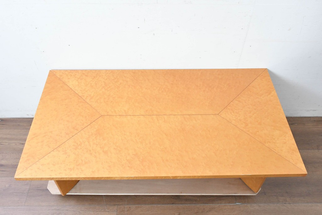 中古　SPLENDOR(スプレンダー)　バーズアイ　曲線脚と杢目の表情を楽しめる天板が魅力のなローテーブル　定価約20万円　(R-087244)