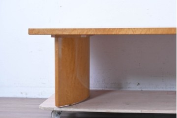 中古　SPLENDOR(スプレンダー)　バーズアイ　曲線脚と杢目の表情を楽しめる天板が魅力のなローテーブル　定価約20万円　(R-087244)