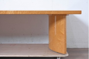 中古　SPLENDOR(スプレンダー)　バーズアイ　曲線脚と杢目の表情を楽しめる天板が魅力のなローテーブル　定価約20万円　(R-087244)