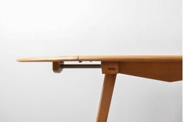 イギリスビンテージ　ERCOL(アーコール)　シンプルで扱いやすいドロップリーフテーブル　(R-087245)
