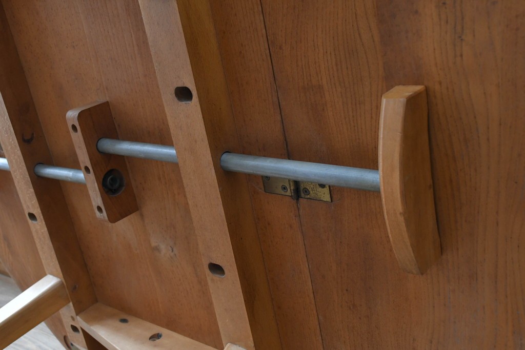 イギリスビンテージ　ERCOL(アーコール)　シンプルで扱いやすいドロップリーフテーブル　(R-087245)