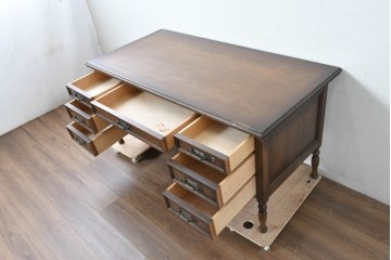 和製ヴィンテージ　国産　ナラ材　収納力に優れた使い勝手の良い両袖デスク　(R-087246)