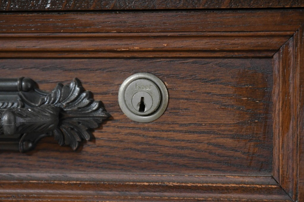 和製ヴィンテージ　国産　ナラ材　収納力に優れた使い勝手の良い両袖デスク　(R-087246)