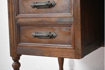 和製ヴィンテージ　国産　ナラ材　収納力に優れた使い勝手の良い両袖デスク　(R-087246)