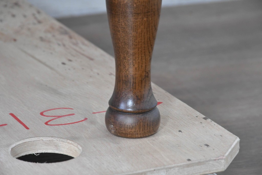 和製ヴィンテージ　国産　ナラ材　収納力に優れた使い勝手の良い両袖デスク　(R-087246)