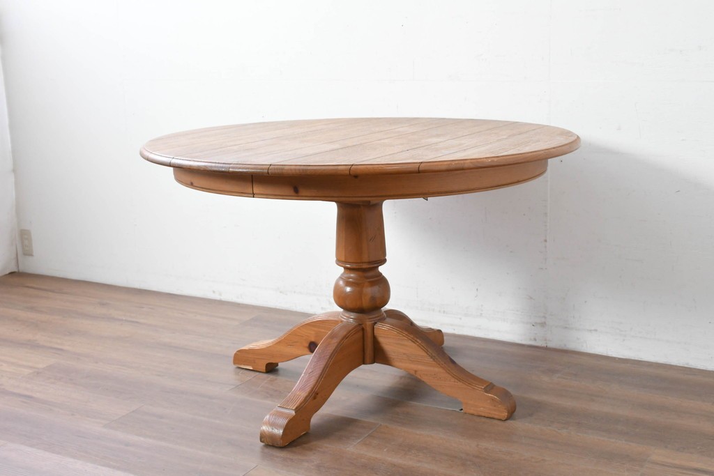 中古　アメリカ　ETHAN ALLEN(イーセンアーレン)　アメリカンカントリー　アンティーク調の素朴な風合いが魅力のエクステンションテーブル　(R-087247)