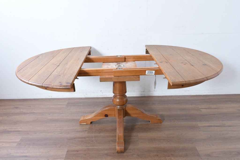 中古　アメリカ　ETHAN ALLEN(イーセンアーレン)　アメリカンカントリー　アンティーク調の素朴な風合いが魅力のエクステンションテーブル　(R-087247)