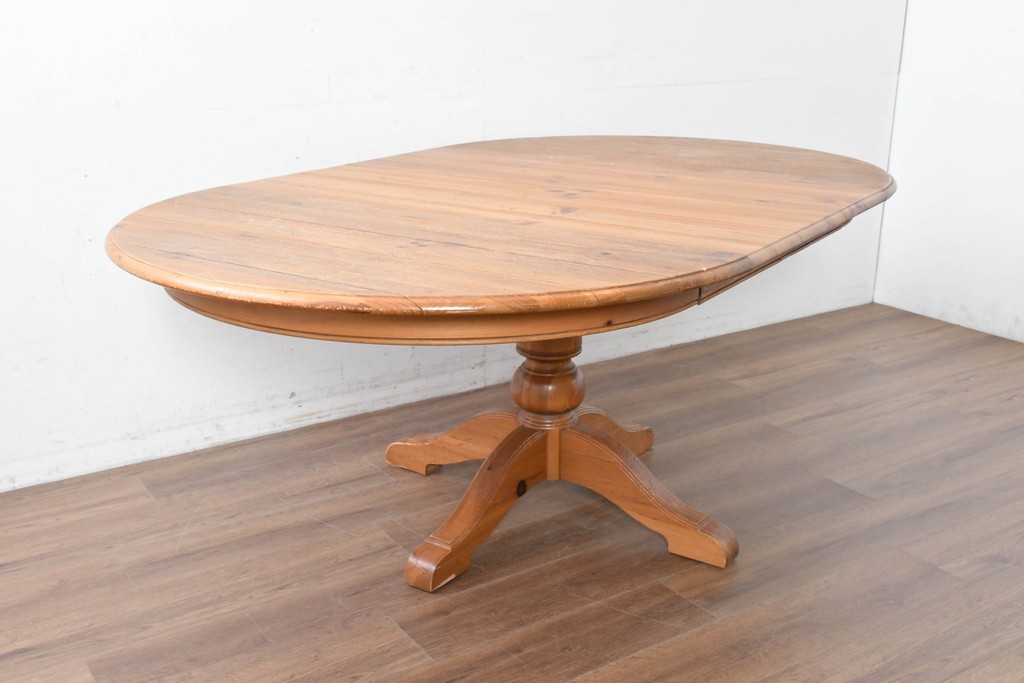 中古　アメリカ　ETHAN ALLEN(イーセンアーレン)　アメリカンカントリー　アンティーク調の素朴な風合いが魅力のエクステンションテーブル　(R-087247)