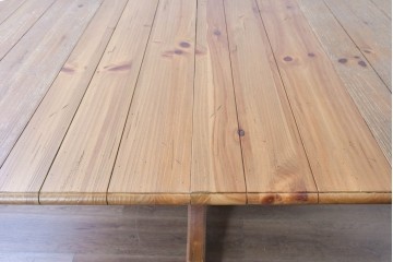 中古　アメリカ　ETHAN ALLEN(イーセンアーレン)　アメリカンカントリー　アンティーク調の素朴な風合いが魅力のエクステンションテーブル　(R-087247)