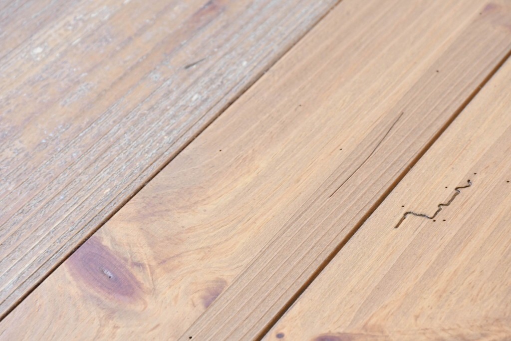 中古　アメリカ　ETHAN ALLEN(イーセンアーレン)　アメリカンカントリー　アンティーク調の素朴な風合いが魅力のエクステンションテーブル　(R-087247)