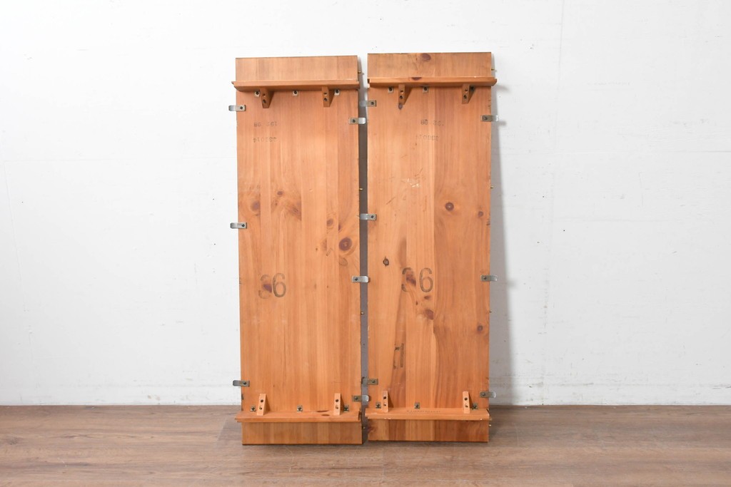 中古　アメリカ　ETHAN ALLEN(イーセンアーレン)　アメリカンカントリー　アンティーク調の素朴な風合いが魅力のエクステンションテーブル　(R-087247)