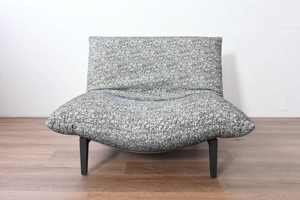 中古　2024年11月購入　ほぼ未使用　Ligne Roset(リーン・ロゼ)　New ROSETCalin2(ロゼカラン2)　リクライニング付き1Pソファ　定価約32万3千円　(R-087248)