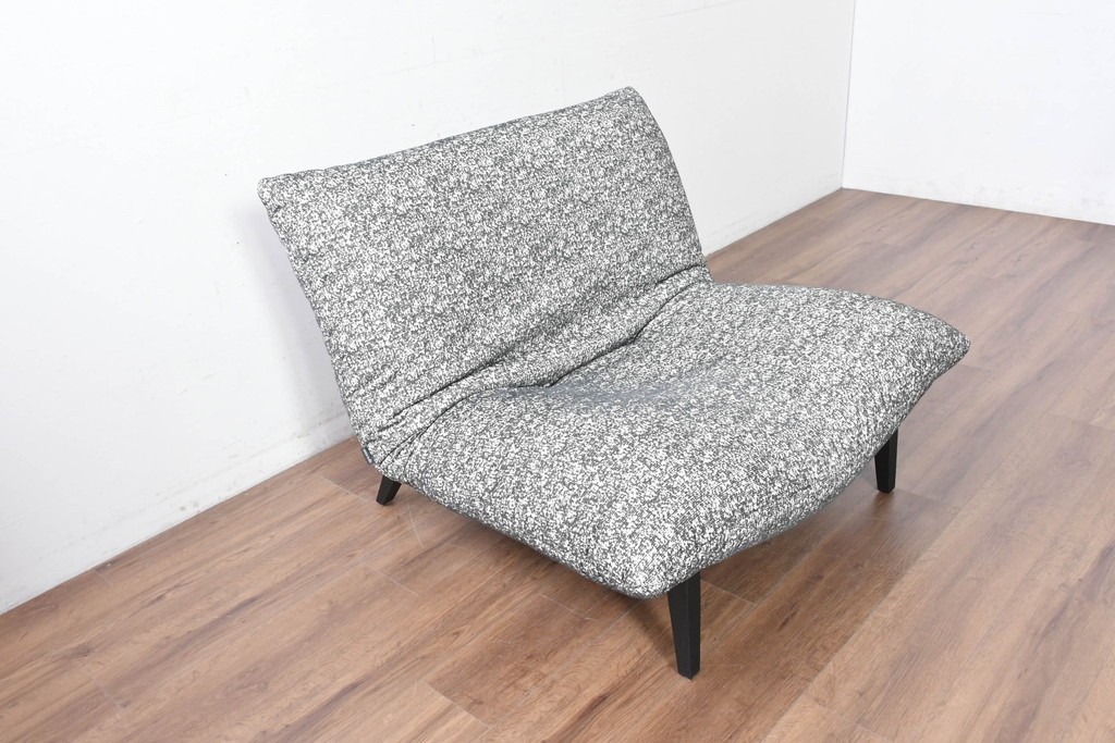 中古　2024年11月購入　ほぼ未使用　Ligne Roset(リーン・ロゼ)　New ROSETCalin2(ロゼカラン2)　リクライニング付き1Pソファ　定価約32万3千円　(R-087248)