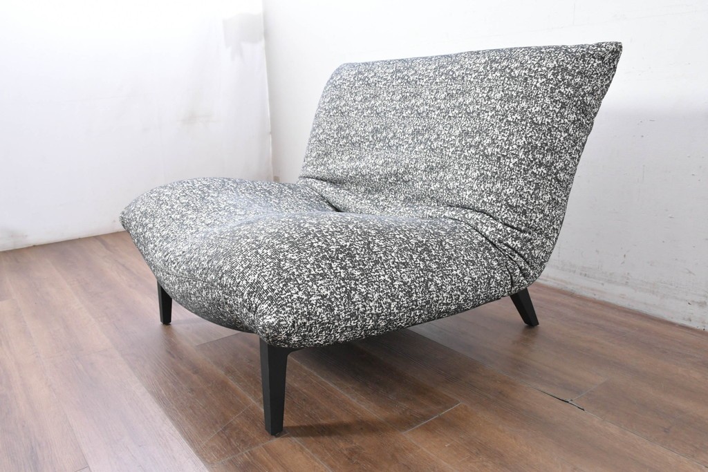 中古　2024年11月購入　ほぼ未使用　Ligne Roset(リーン・ロゼ)　New ROSETCalin2(ロゼカラン2)　リクライニング付き1Pソファ　定価約32万3千円　(R-087248)