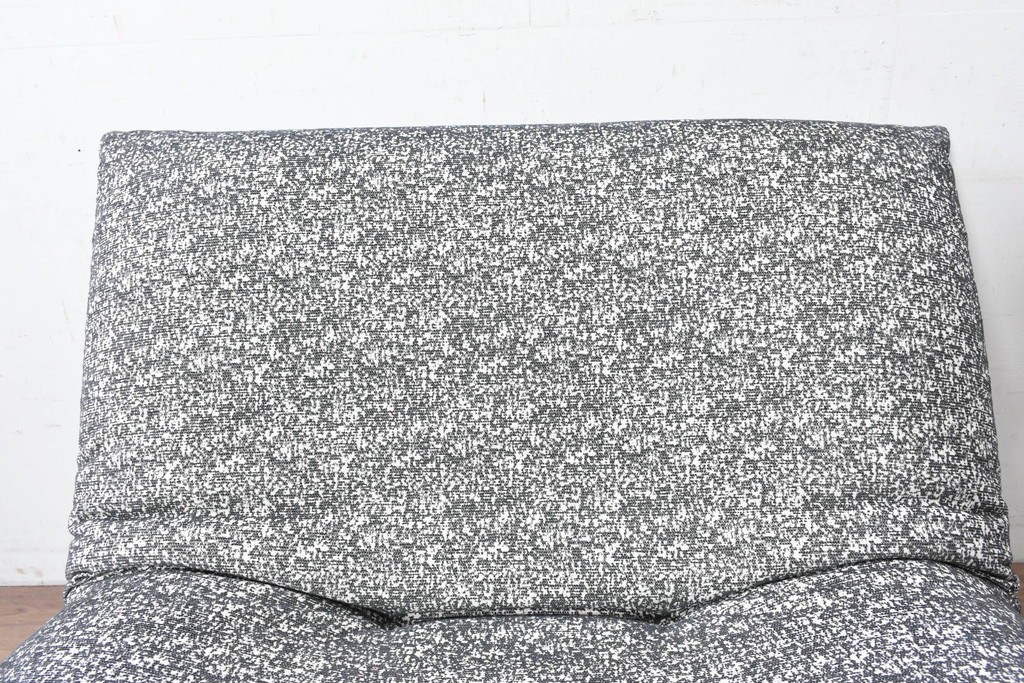 中古　2024年11月購入　ほぼ未使用　Ligne Roset(リーン・ロゼ)　New ROSETCalin2(ロゼカラン2)　リクライニング付き1Pソファ　定価約32万3千円　(R-087248)