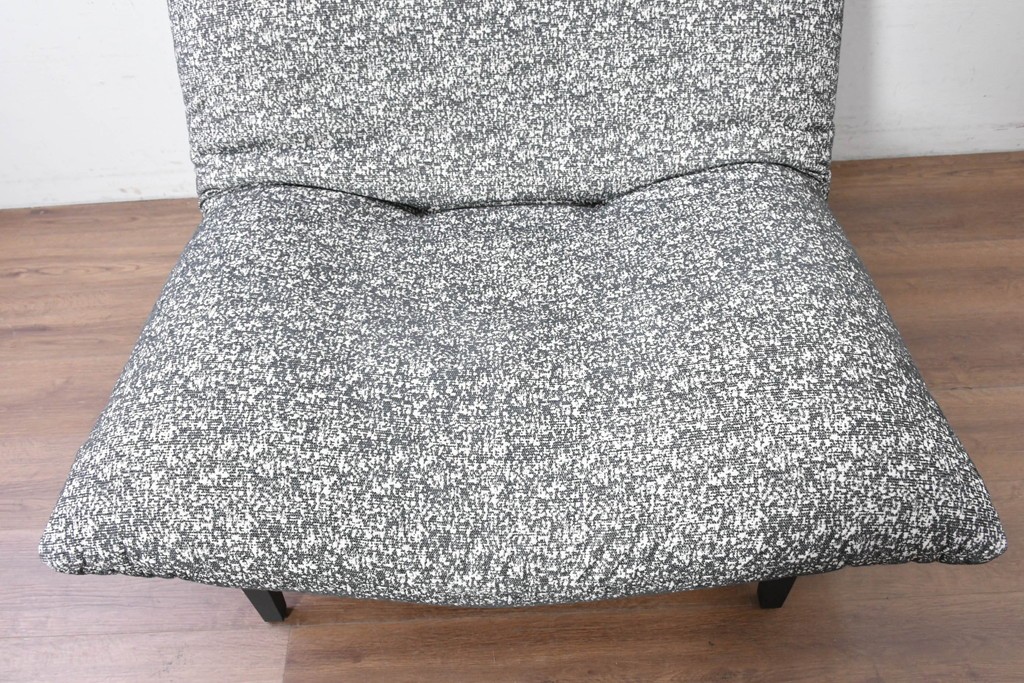 中古　2024年11月購入　ほぼ未使用　Ligne Roset(リーン・ロゼ)　New ROSETCalin2(ロゼカラン2)　リクライニング付き1Pソファ　定価約32万3千円　(R-087248)