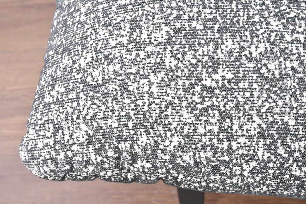 中古　2024年11月購入　ほぼ未使用　Ligne Roset(リーン・ロゼ)　New ROSETCalin2(ロゼカラン2)　リクライニング付き1Pソファ　定価約32万3千円　(R-087248)