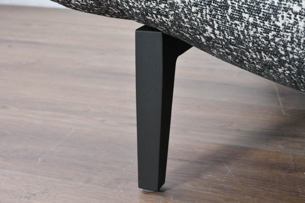 中古　2024年11月購入　ほぼ未使用　Ligne Roset(リーン・ロゼ)　New ROSETCalin2(ロゼカラン2)　リクライニング付き1Pソファ　定価約32万3千円　(R-087248)