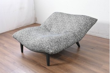 中古　2024年11月購入　ほぼ未使用　Ligne Roset(リーン・ロゼ)　New ROSETCalin2(ロゼカラン2)　リクライニング付き1Pソファ　定価約32万3千円　(R-087248)