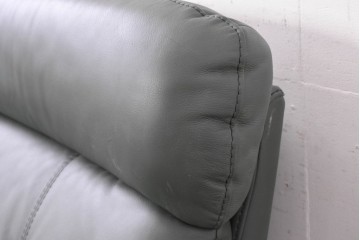 中古　FALIO JAPAN取扱い　ASE社　本革　ゆったりくつろげる2人掛けソファ　(R-087249)