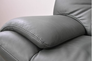 中古　FALIO JAPAN取扱い　ASE社　本革　ゆったりくつろげる2人掛けソファ　定価約29万円　(R-087250)