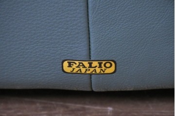 中古　FALIO JAPAN取扱い　ASE社　本革　ゆったりくつろげる2人掛けソファ　定価約29万円　(R-087250)