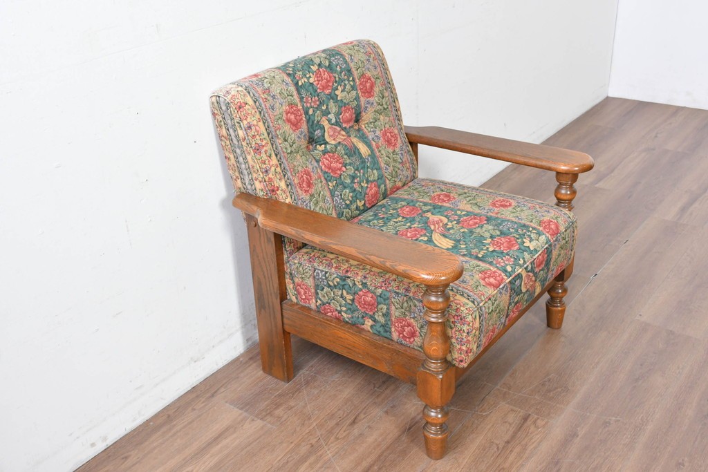 中古　カントリーハウス　Brugge(ブルージュ)　優雅な花鳥柄の一人掛けソファ　定価約19万円　(R-087255)