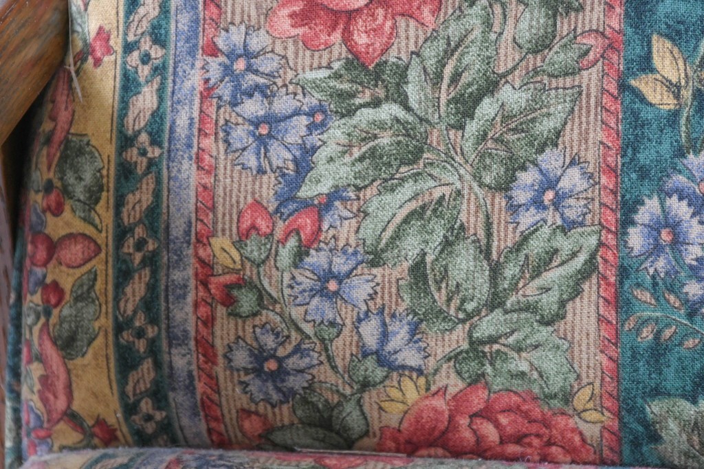 中古　カントリーハウス　Brugge(ブルージュ)　優雅な花鳥柄の一人掛けソファ　定価約19万円　(R-087255)