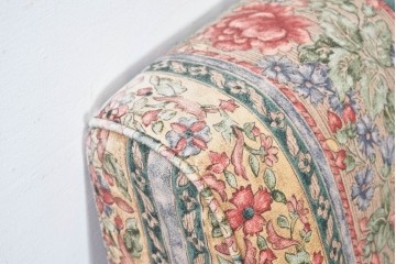 中古　カントリーハウス　Brugge(ブルージュ)　優雅な花鳥柄の一人掛けソファ　定価約19万円　(R-087255)