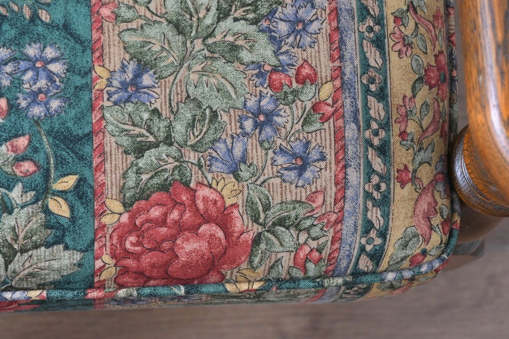 中古　カントリーハウス　Brugge(ブルージュ)　優雅な花鳥柄の一人掛けソファ　定価約19万円　(R-087255)