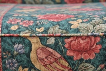 中古　カントリーハウス　Brugge(ブルージュ)　優雅な花鳥柄の一人掛けソファ　定価約19万円　(R-087255)