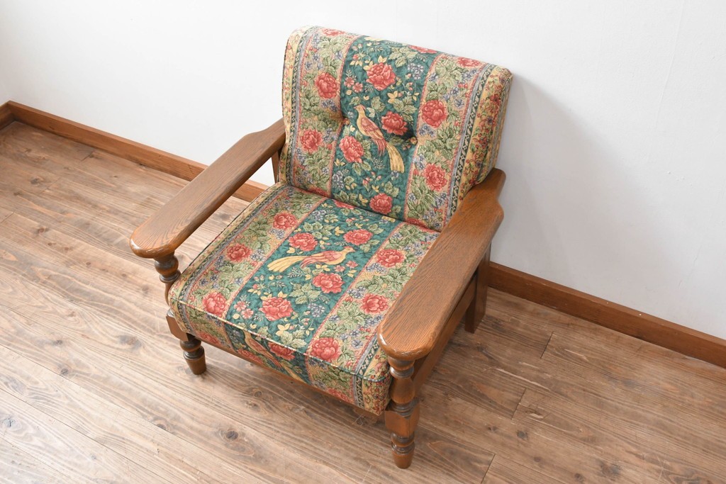 中古　三越家具　COUNTRY HOUSE(カントリーハウス)　Brugge(ブルージュ)　優雅な花鳥柄の一人掛けソファ　定価約19万円　(R-087255)