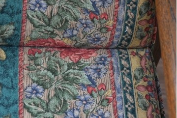 中古　三越家具　COUNTRY HOUSE(カントリーハウス)　Brugge(ブルージュ)　優雅な花鳥柄の一人掛けソファ　定価約19万円　(R-087255)