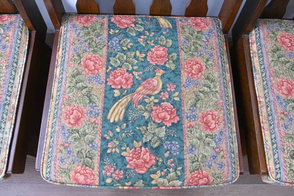 中古　カントリーハウス　Brugge(ブルージュ)　華やかな花鳥柄のラウンジチェア4脚　セット定価約41万円　(R-087256)